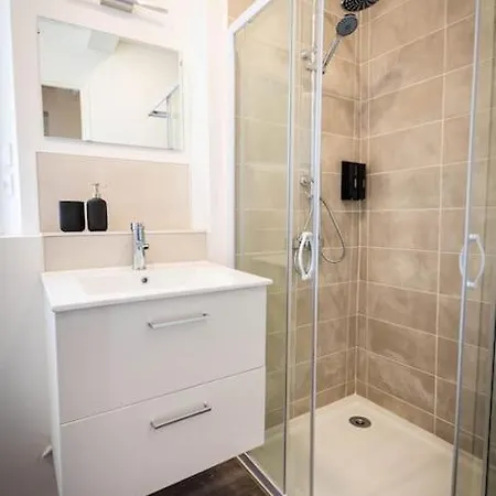 L'albatros 001 - Hypercentre * Cosy * Wifi * Saint-Quentin (Aisne)